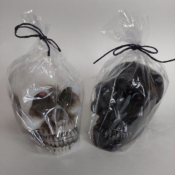 Bleeding Skull Candle Gothic Halloween Decor White & Black 2 PC Set Skel… - Picture 9 of 10